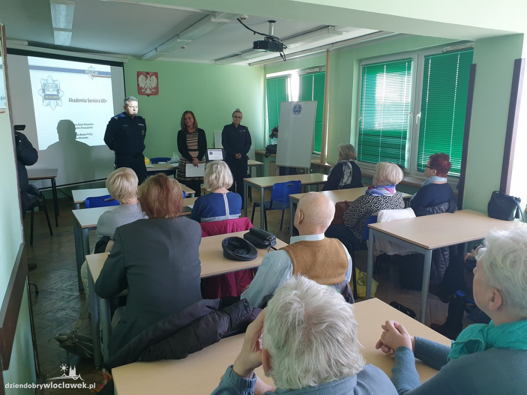 Akademia Seniora 60+ w komendzie