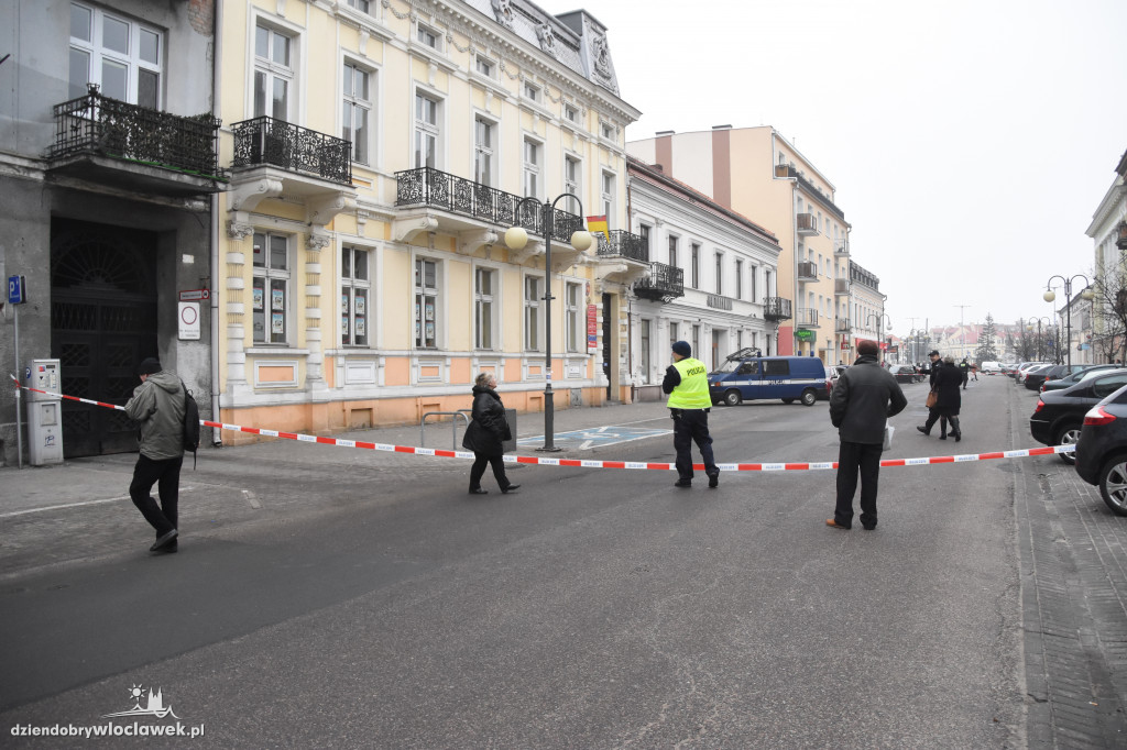 Alarm bombowy w urzędzie i sądzie