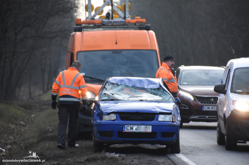 Dachowanie auta na trasie brzeskiej
