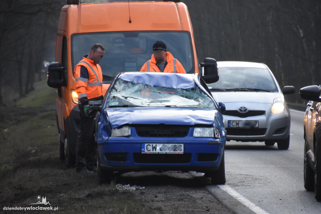 Dachowanie auta na trasie brzeskiej