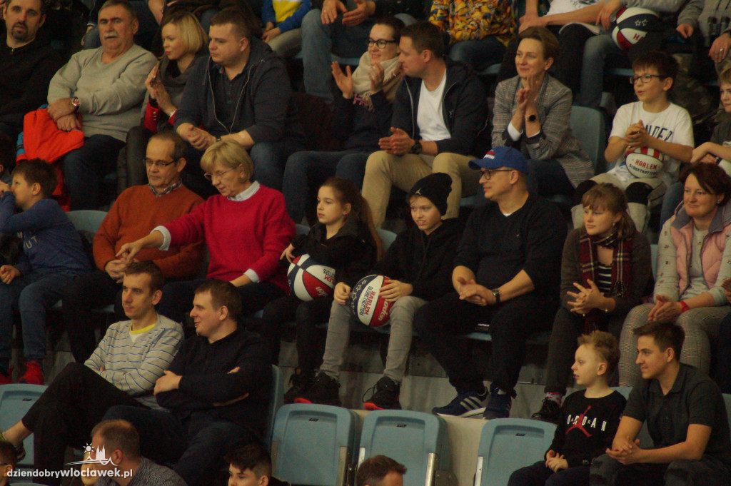 Harlem Globetrotters w Hali Mistrzów