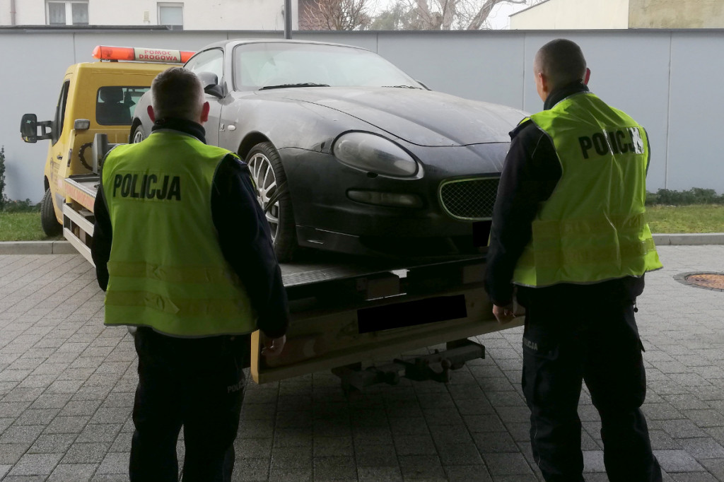 Policjanci odnaleźli maserati!