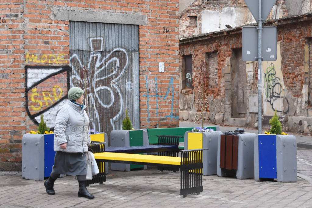 Mała architektura na 3 Maja