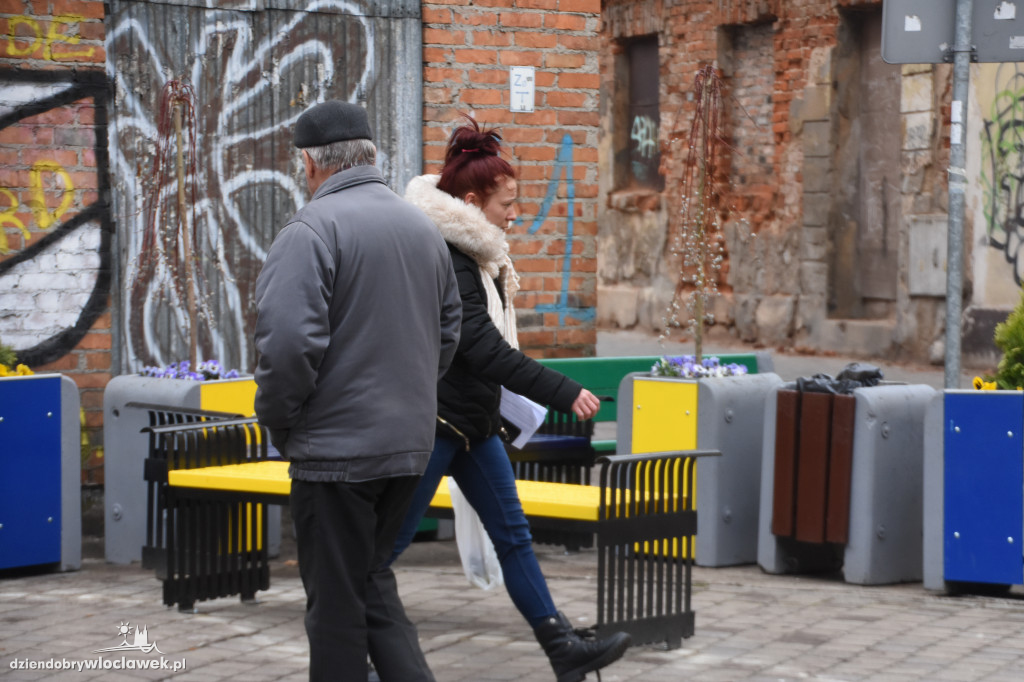 Mała architektura na 3 Maja