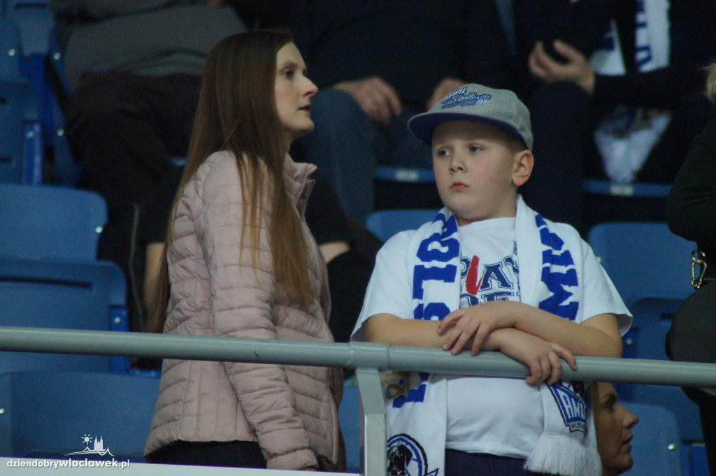 Kibice na meczu Anwil vs HydroTruck