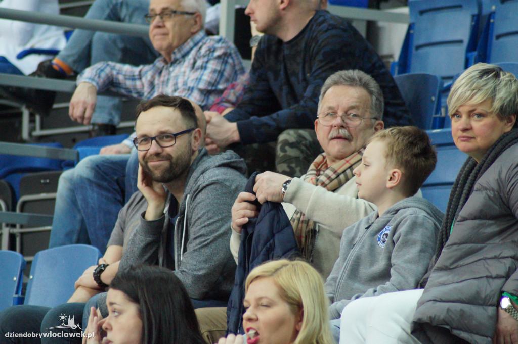 Kibice na meczu Anwil vs HydroTruck