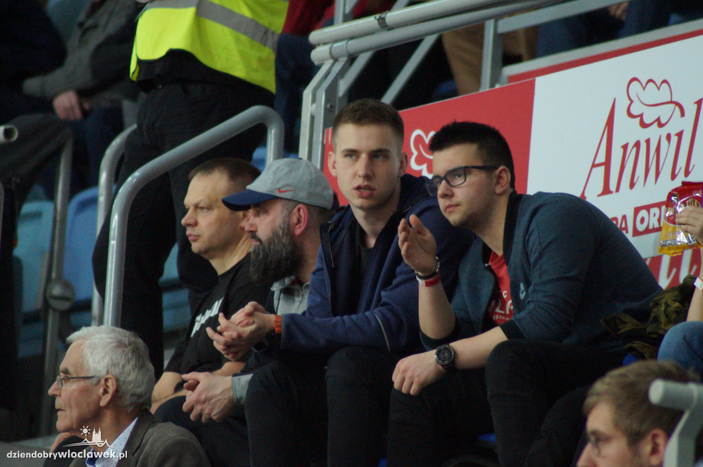 Kibice na meczu Anwil vs HydroTruck