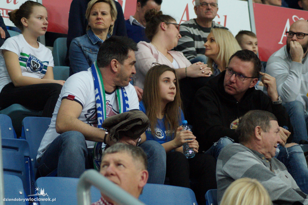 Kibice na meczu Anwil vs HydroTruck