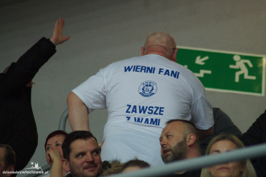 Kibice na meczu Anwil vs HydroTruck