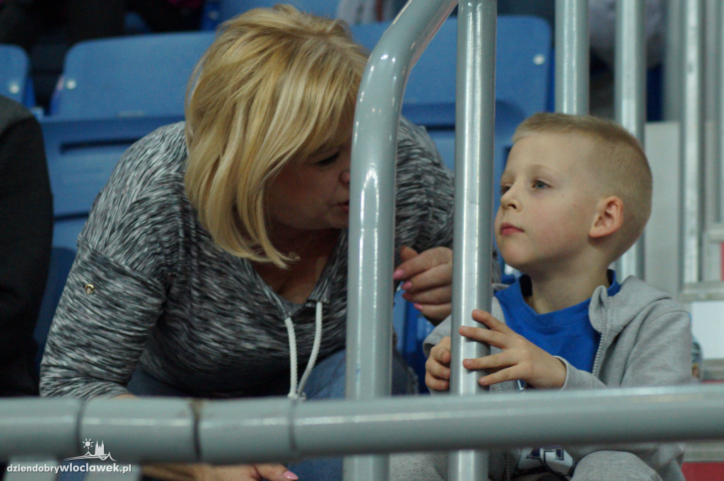Kibice na meczu Anwil vs HydroTruck