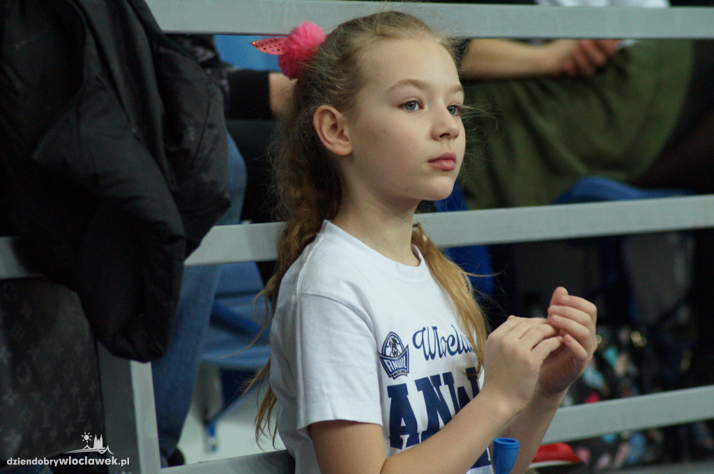 Kibice na meczu Anwil vs HydroTruck
