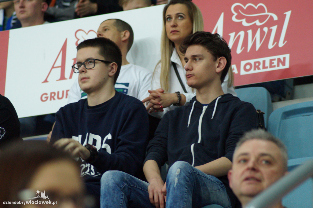 Kibice na meczu Anwil vs HydroTruck