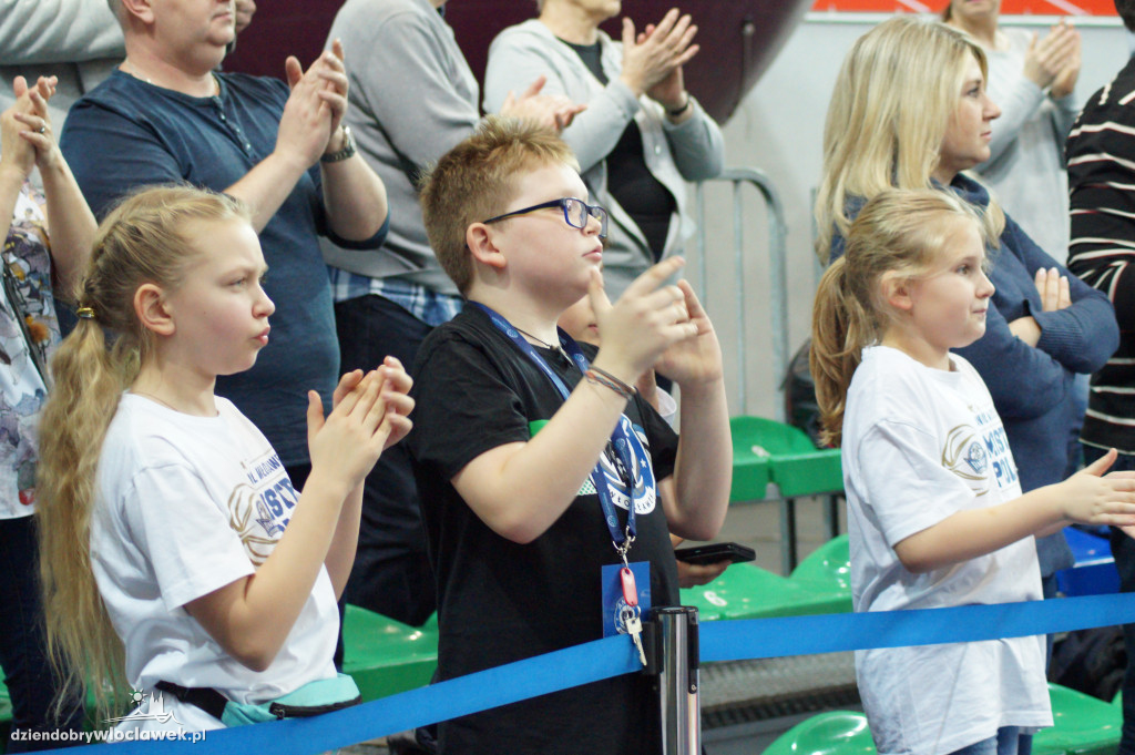 Kibice na meczu Anwil vs HydroTruck