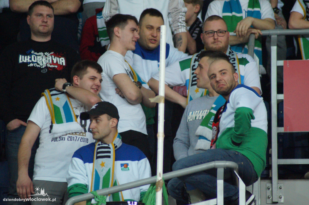 Kibice na meczu Anwil vs HydroTruck
