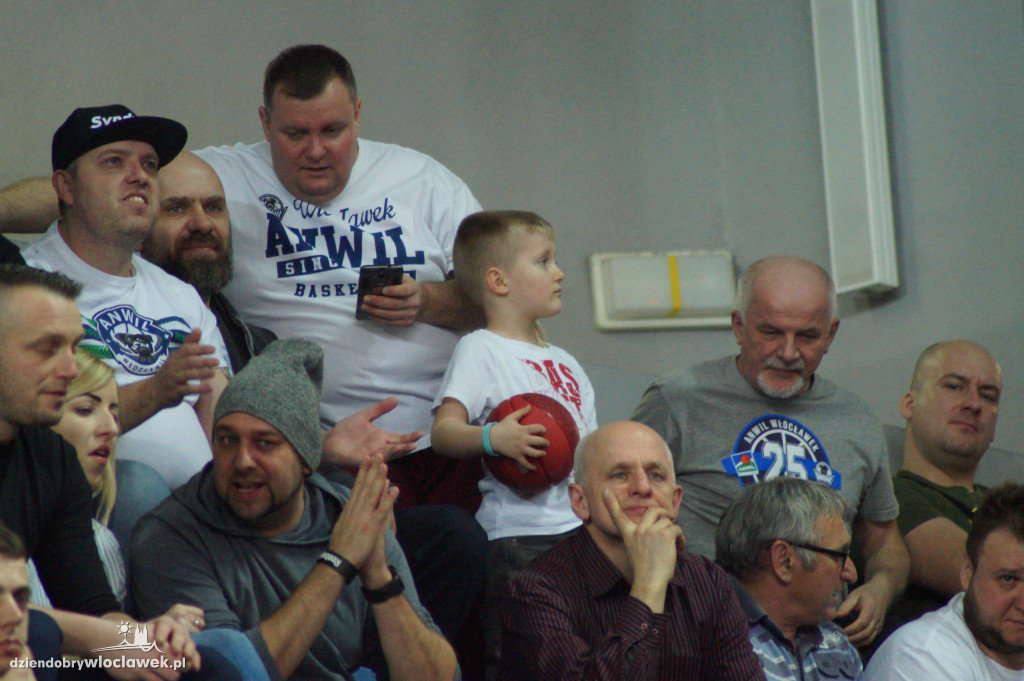 Kibice na meczu Anwil vs HydroTruck