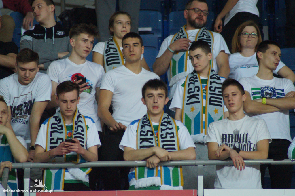 Kibice na meczu Anwil vs HydroTruck