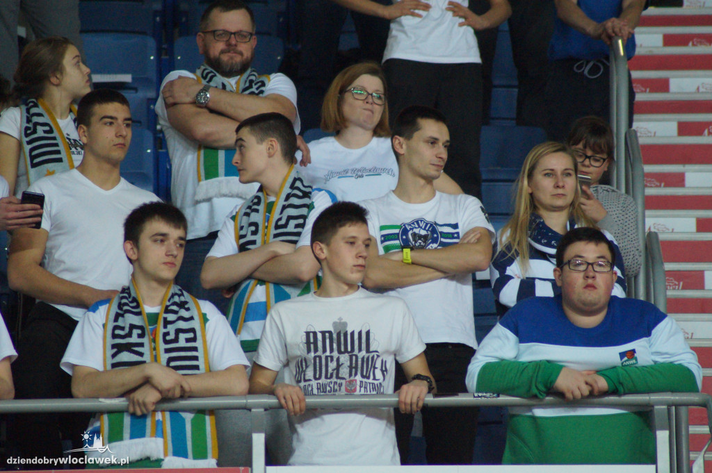 Kibice na meczu Anwil vs HydroTruck