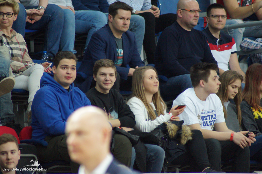 Kibice na meczu Anwil vs HydroTruck