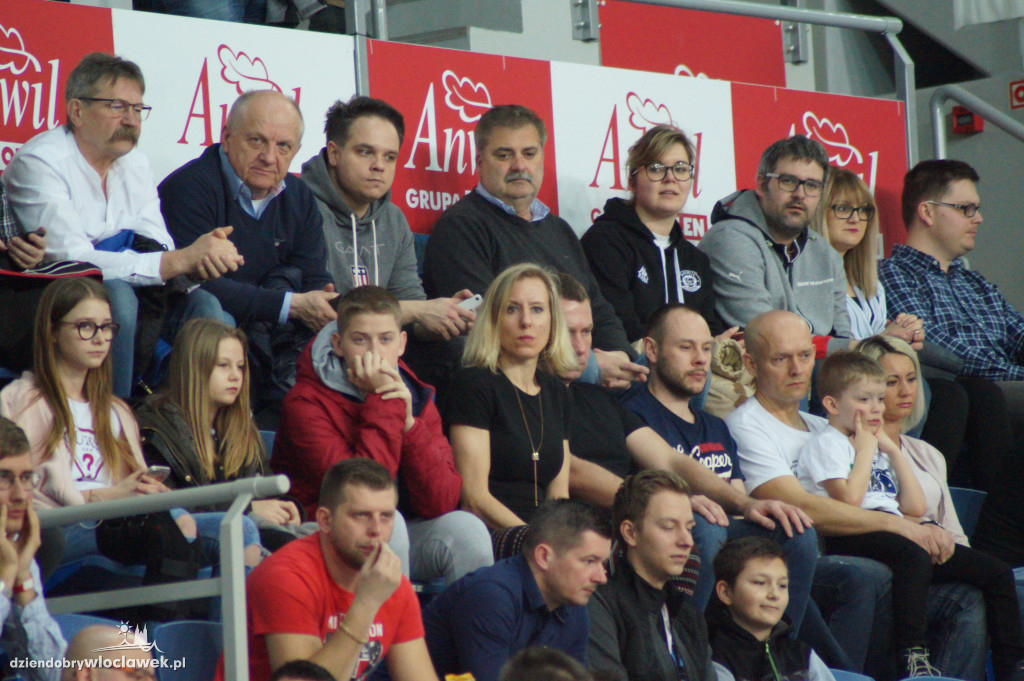 Kibice na meczu Anwil vs HydroTruck