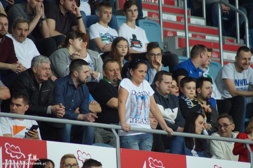 Kibice na meczu Anwil vs HydroTruck