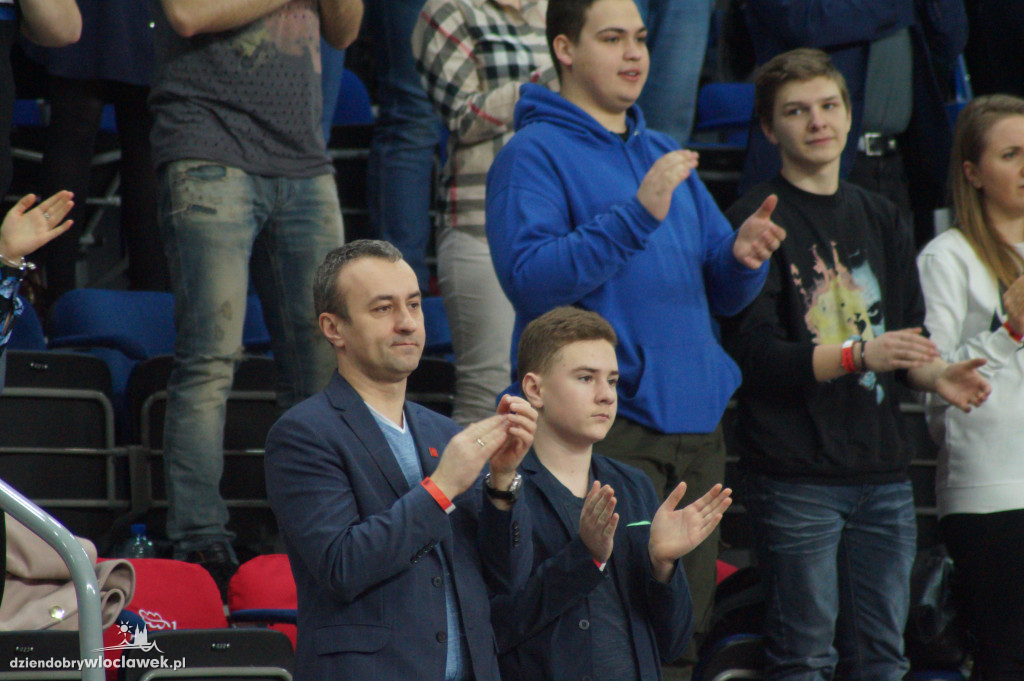 Kibice na meczu Anwil vs HydroTruck