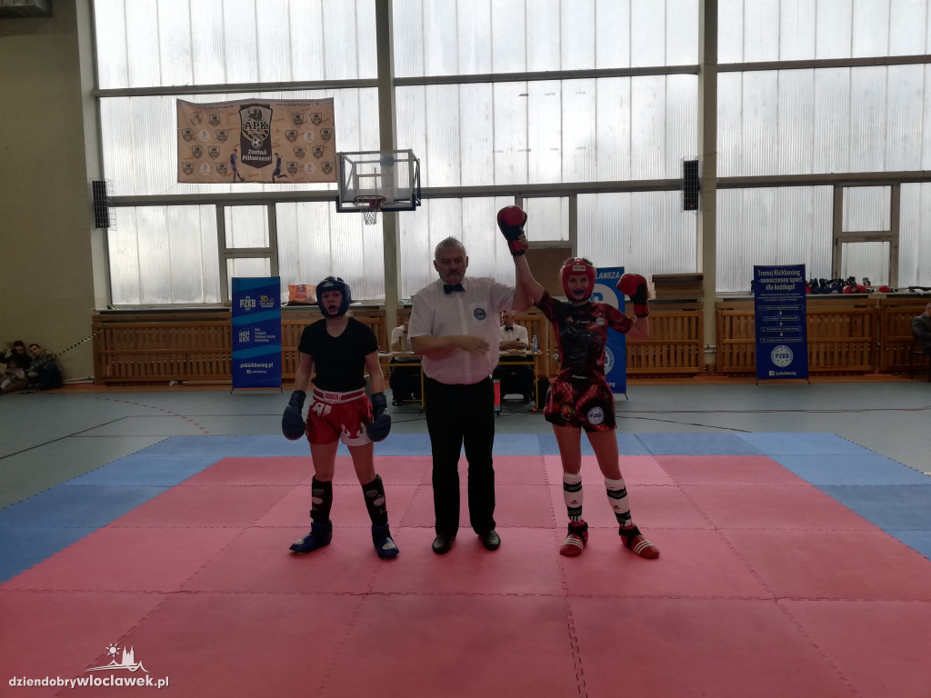 Młodzi sportowcy z medalami!