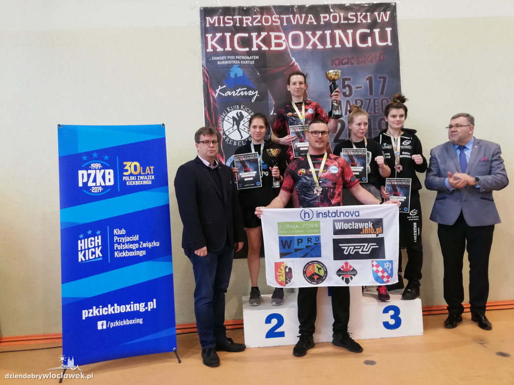 Młodzi sportowcy z medalami!