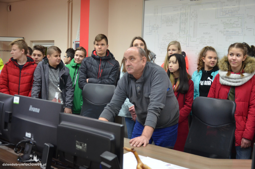 Uczniowie świętowali Dzień Wody