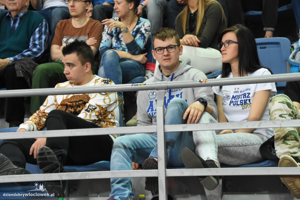 Kibice na meczu z Miastem Szkła Krosno