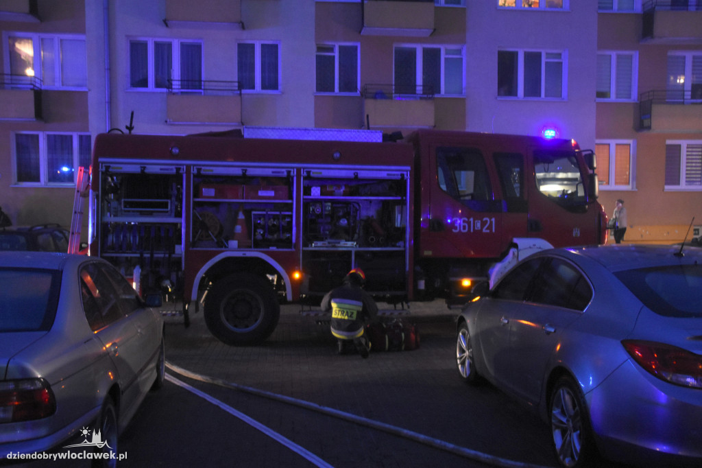 Pożar w bloku. Nie żyje 1 osoba