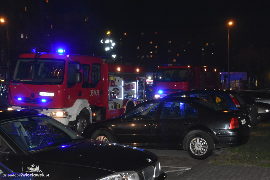 Pożar w bloku. Nie żyje 1 osoba
