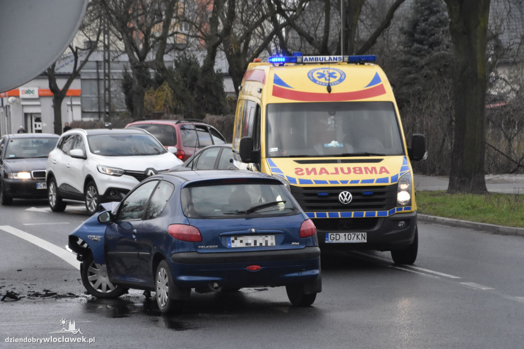 Zderzenie dwóch osobówek