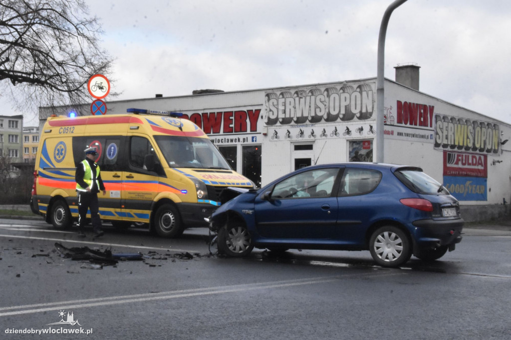 Zderzenie dwóch osobówek
