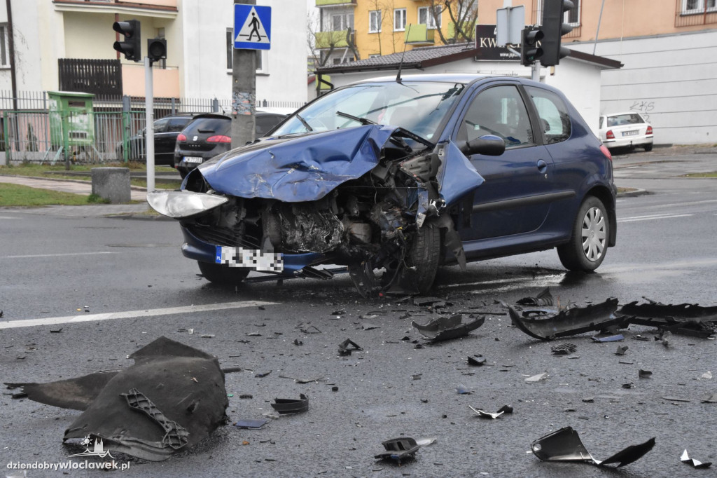 Zderzenie dwóch osobówek
