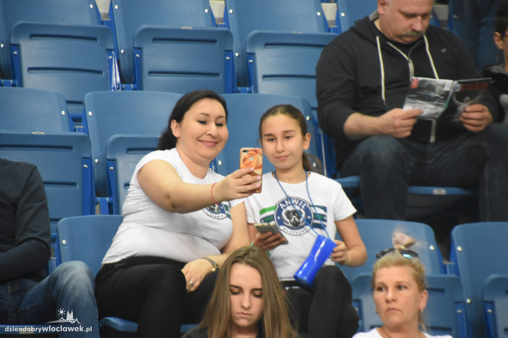 Kibice na meczu Anwil vs MKS w Hali Mistrzów