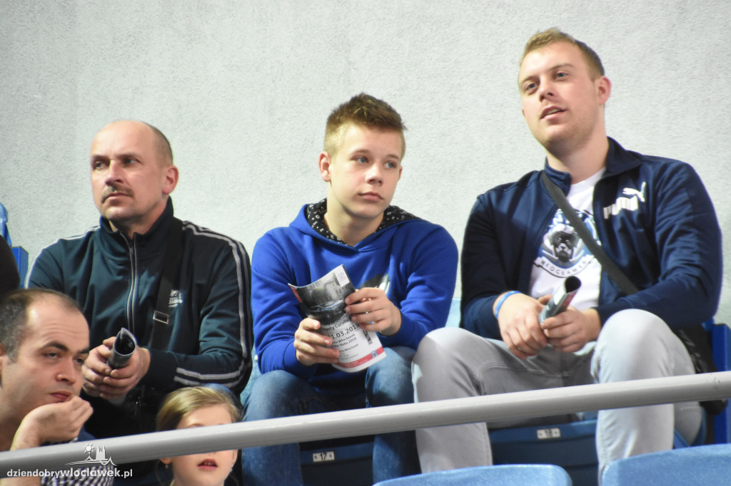 Kibice na meczu Anwil vs MKS w Hali Mistrzów