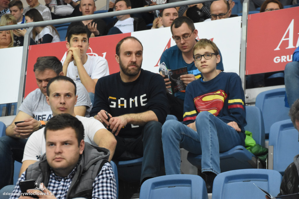 Kibice na meczu Anwil vs MKS w Hali Mistrzów
