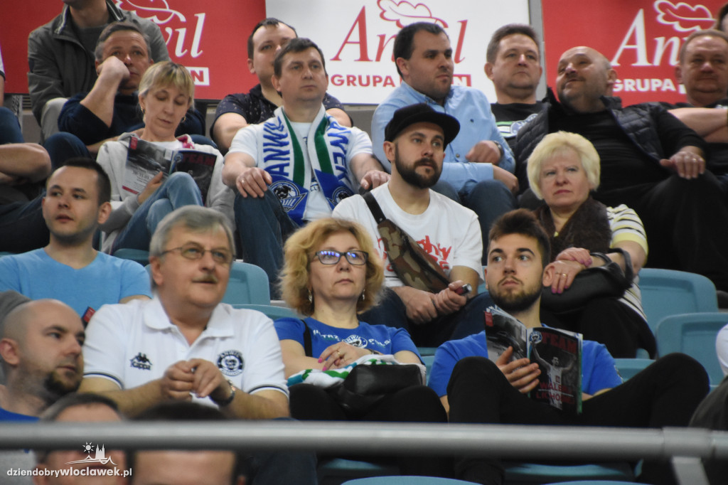 Kibice na meczu Anwil vs MKS w Hali Mistrzów