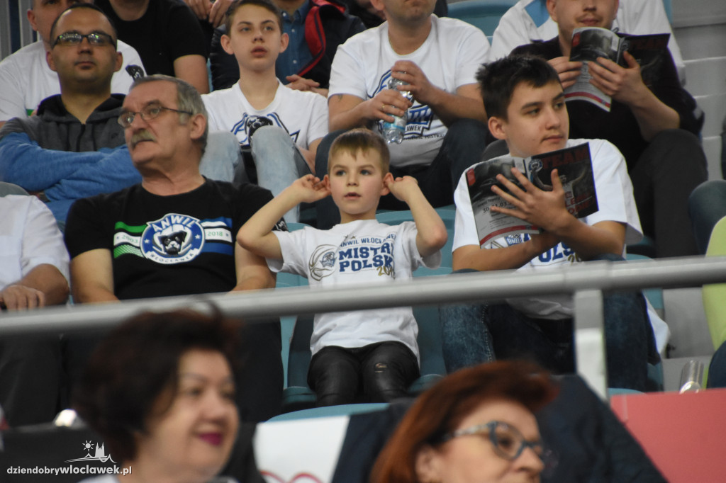 Kibice na meczu Anwil vs MKS w Hali Mistrzów