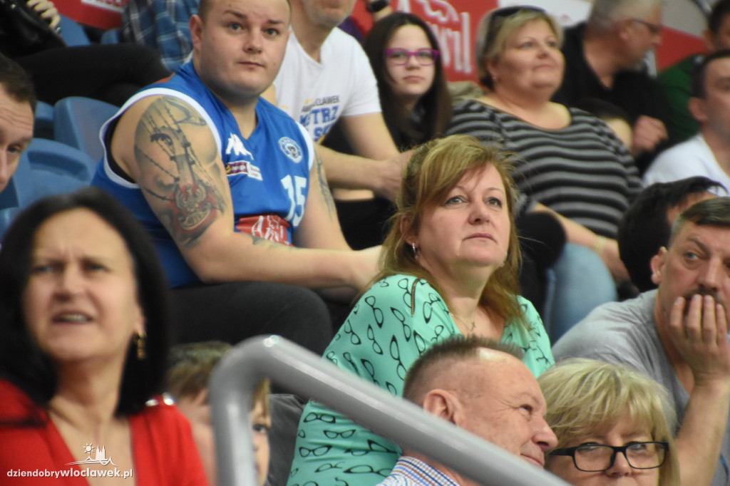 Kibice na meczu Anwil vs MKS w Hali Mistrzów