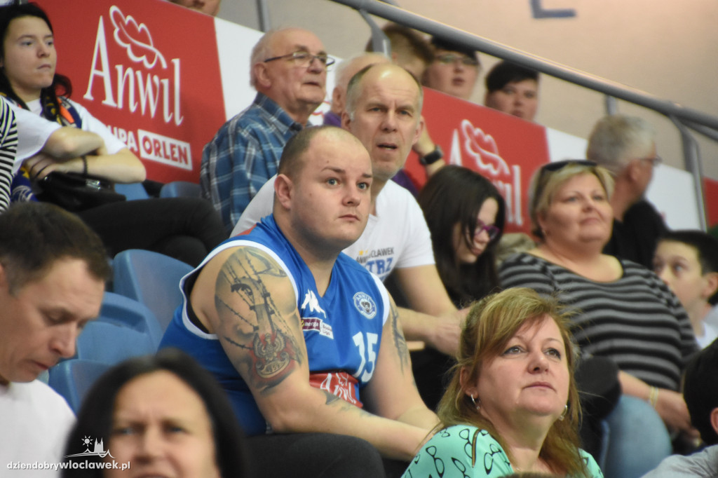 Kibice na meczu Anwil vs MKS w Hali Mistrzów