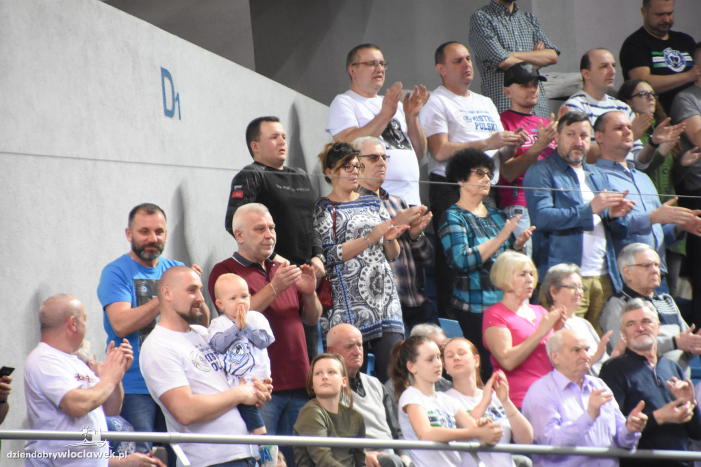 Kibice na meczu Anwil vs MKS w Hali Mistrzów
