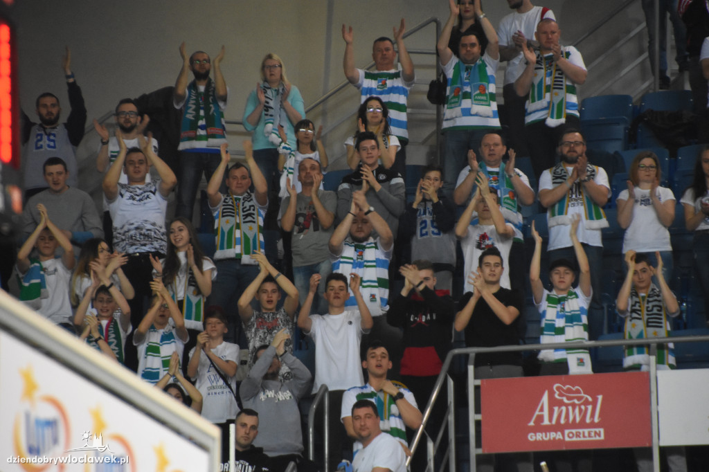Kibice na meczu Anwil vs MKS w Hali Mistrzów