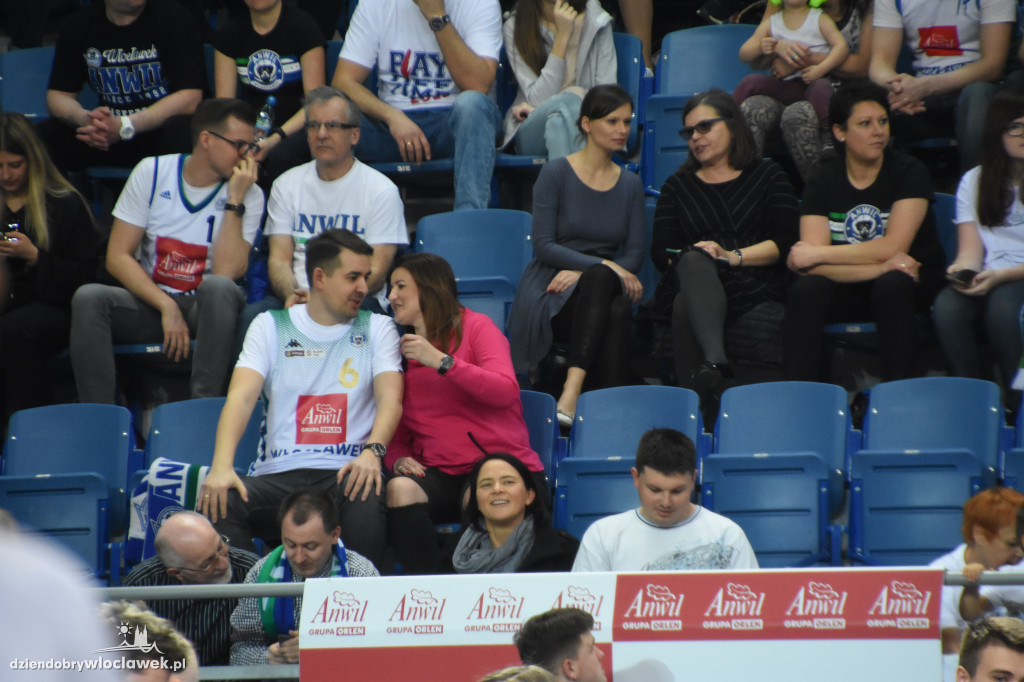 Kibice na meczu Anwil vs MKS w Hali Mistrzów