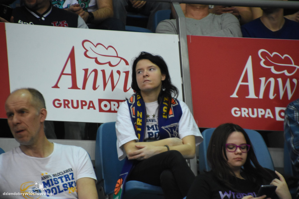 Kibice na meczu Anwil vs MKS w Hali Mistrzów