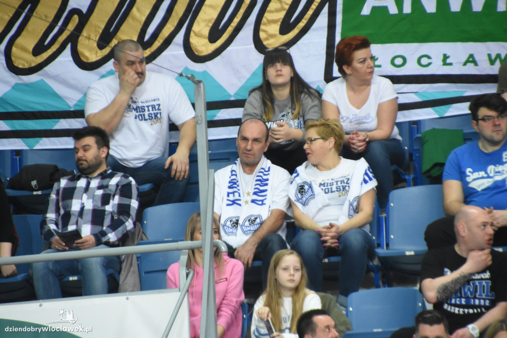 Kibice na meczu Anwil vs MKS w Hali Mistrzów