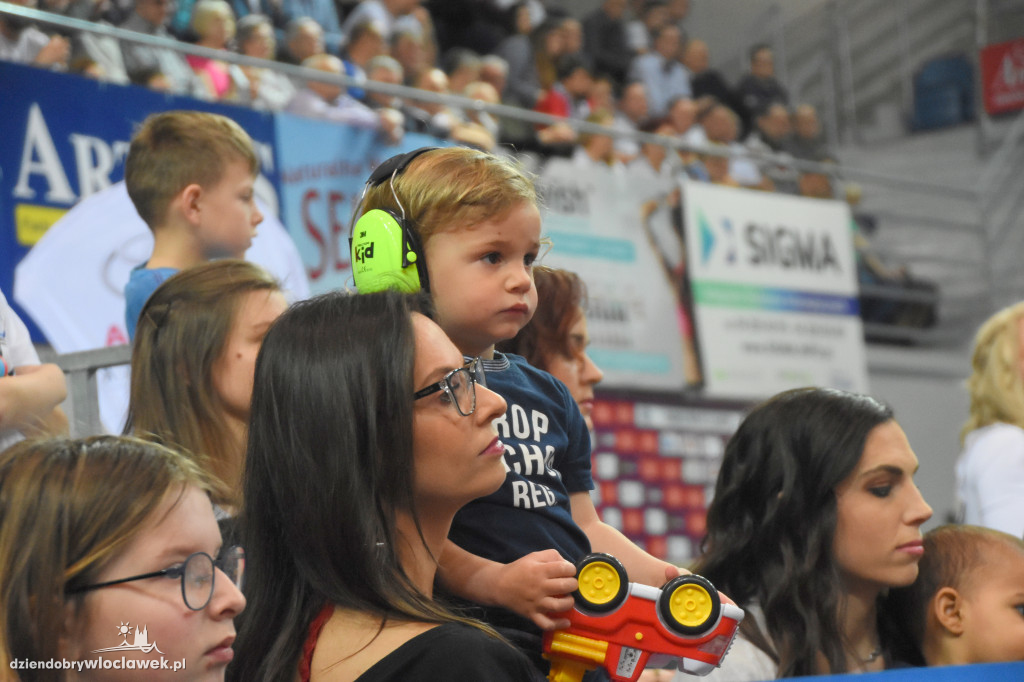 Kibice na meczu Anwil vs MKS w Hali Mistrzów