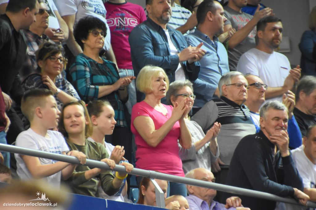 Kibice na meczu Anwil vs MKS w Hali Mistrzów