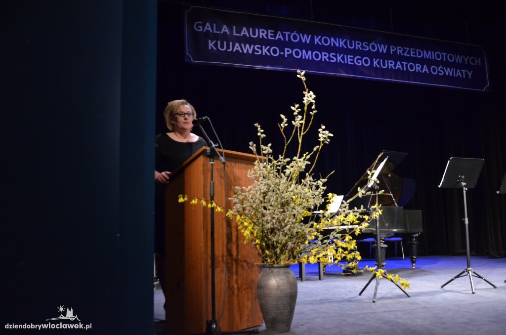 Kurator rozdał nagrody uczniom