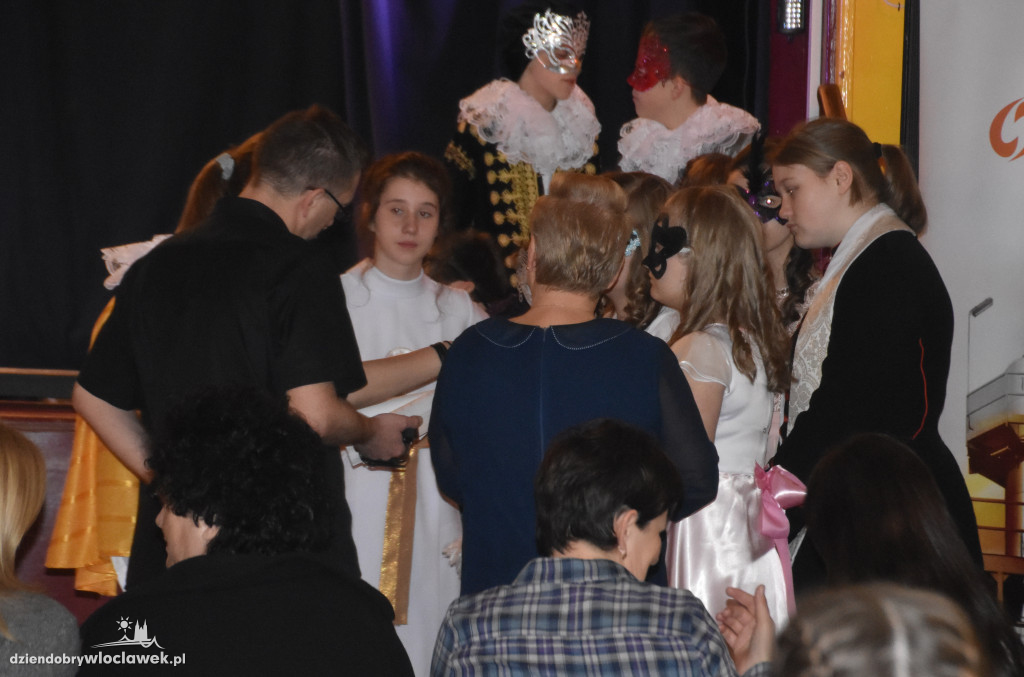 Przegląd teatrów dziecięcych